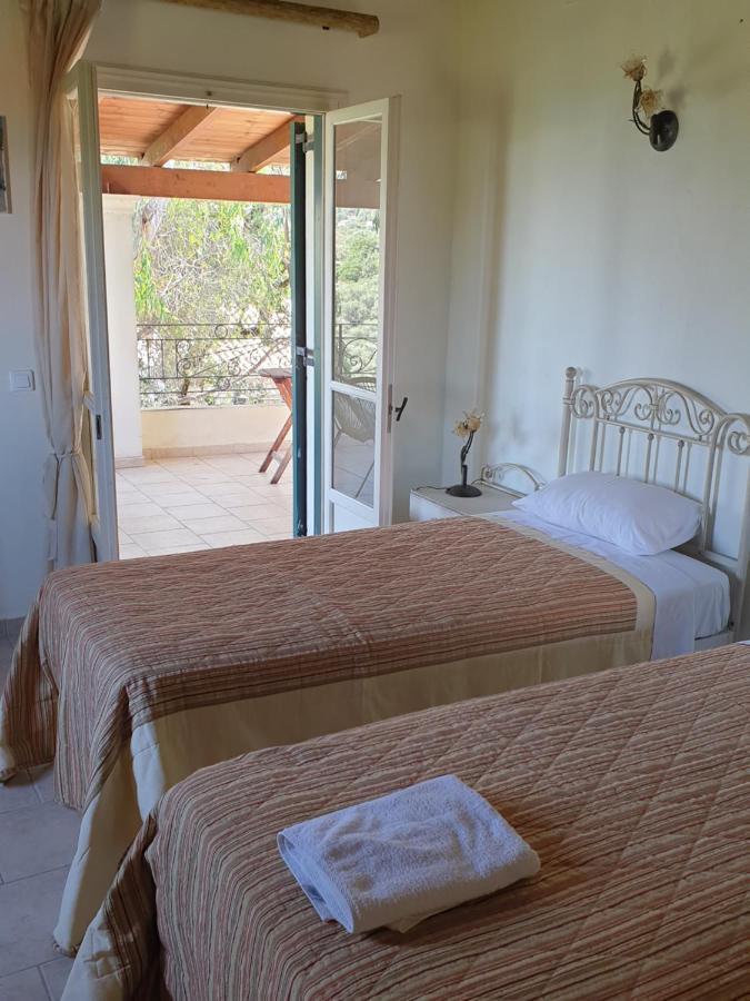 Olive Villas Anapaftiria ภายนอก รูปภาพ
