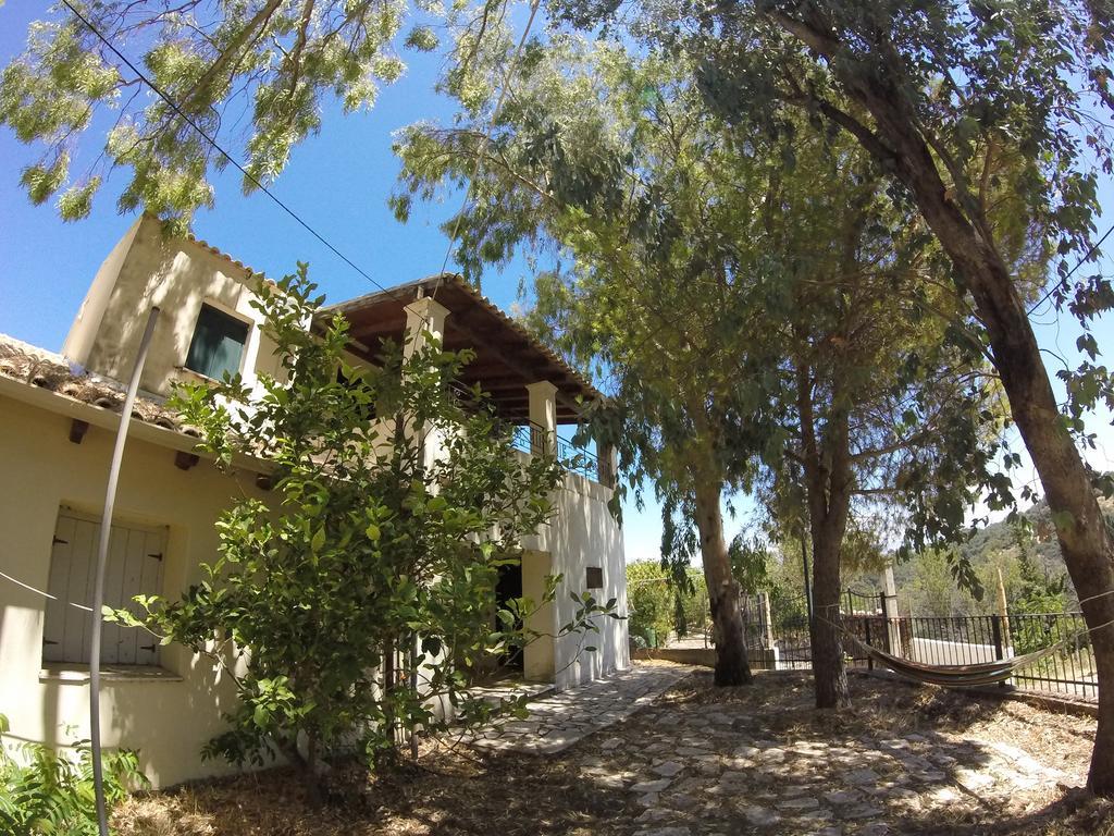 Olive Villas Anapaftiria ภายนอก รูปภาพ